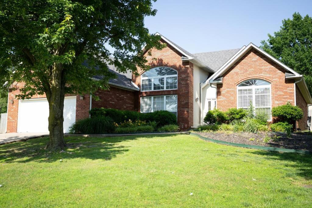 Walking Distance To Coler Mtn Bike - 3Br 2Ba Villa Bentonville Eksteriør bilde